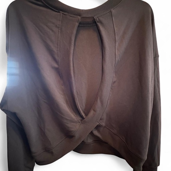 Avia Women's Black Oversized Cutout Sweater Top size Medium 8-10 - Picture 1 of 7